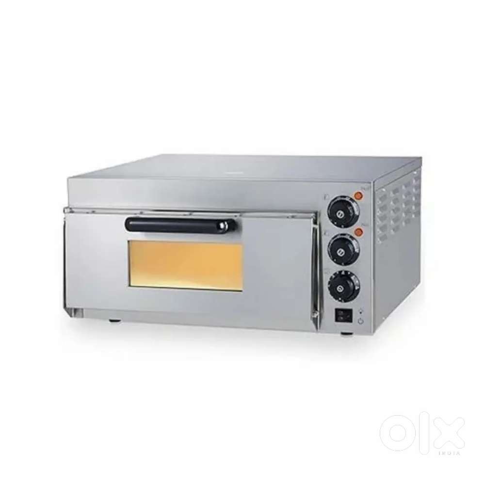 Commercial pizza oven