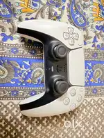 Play statuon 5