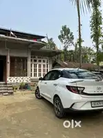 Hyundai Aura Petrol 15000 Km Driven,top notch cndition used by officer