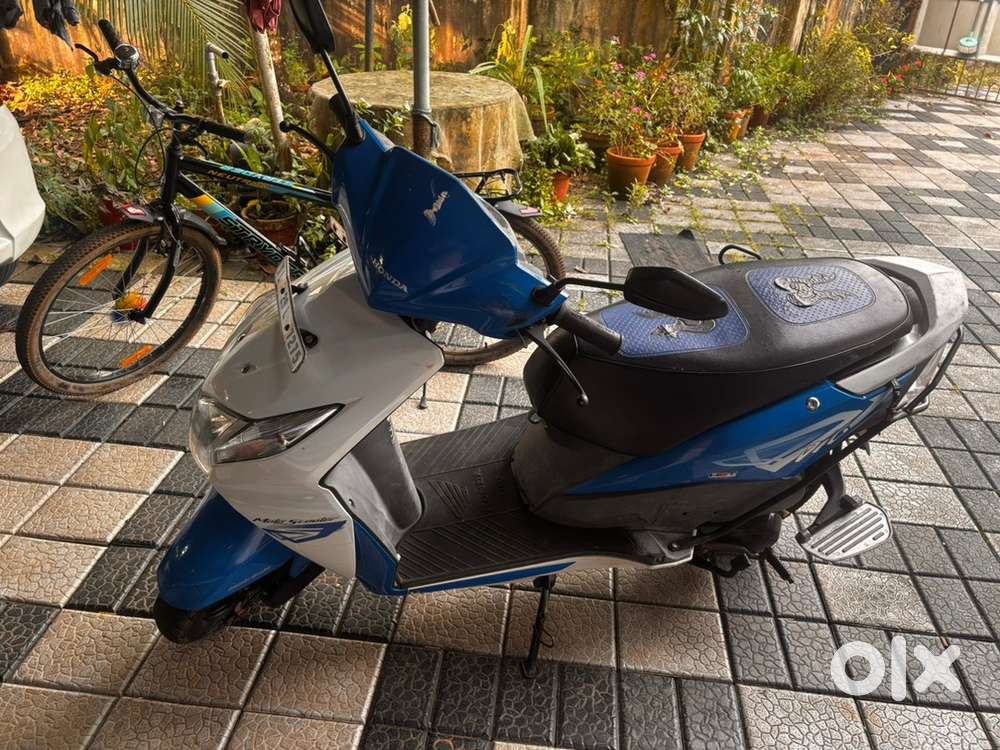 Single lady (sister) used Honda Dio for sale