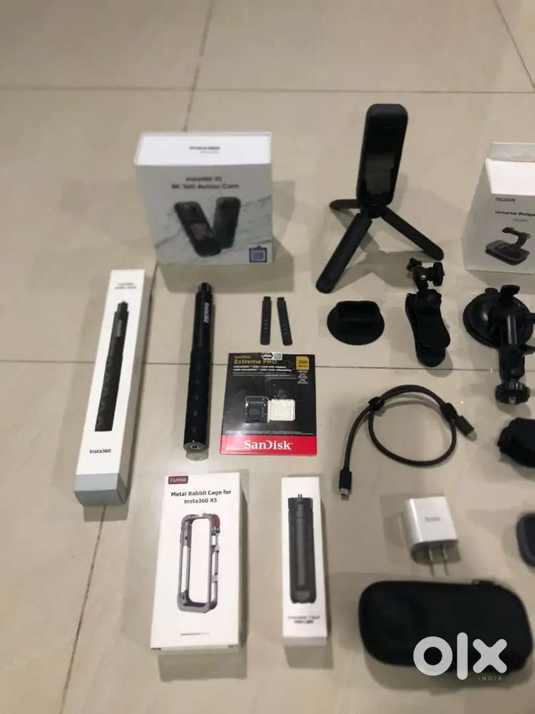 Insta360 X5 Bundle, 360 Action Camera Motorcycle Multiview Bundle with