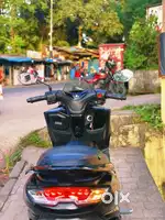 Suzuki Baugman ST 125 . Top condition Black Beauty