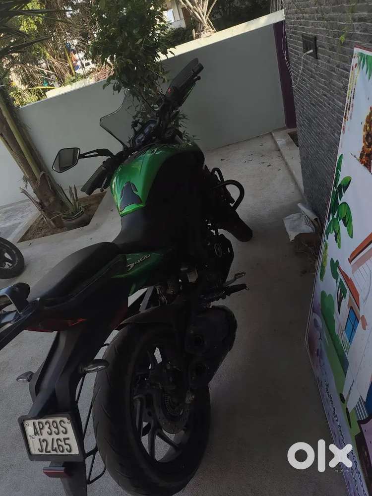Dominar 400