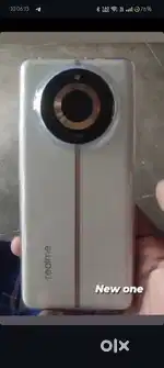 Realme 11 pro plus ram 8+8 rom 256 200 mp camera and fast charger 100