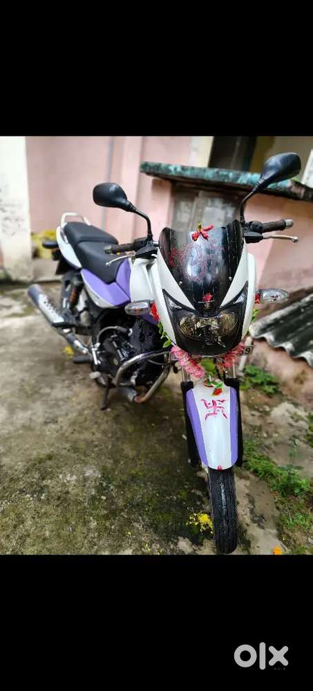 Pulsar look but Discover bike, First woner bike, milega 65-70 approx,