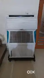 Symphony 110 liter touch cooler with remote
