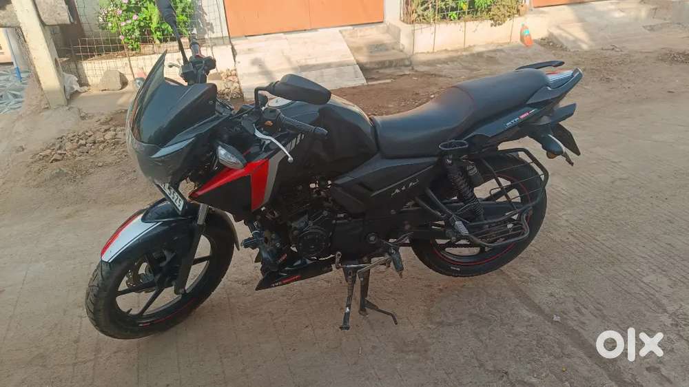 APACHE RTR 160 2V BS6 2021 MODEL