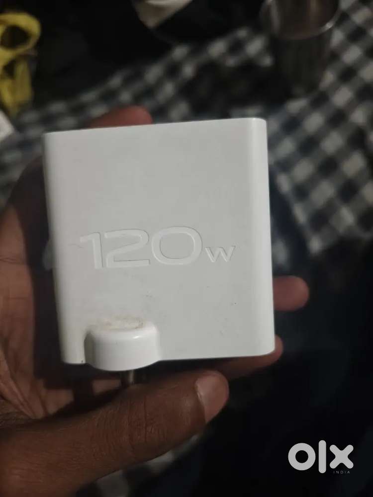 iQOO 13 16GB RAM 512 MEMORY