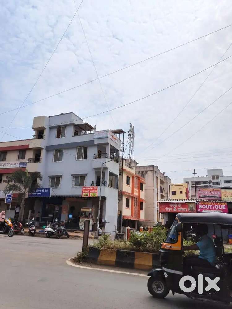 double room of 250 square feet commercial office for rent