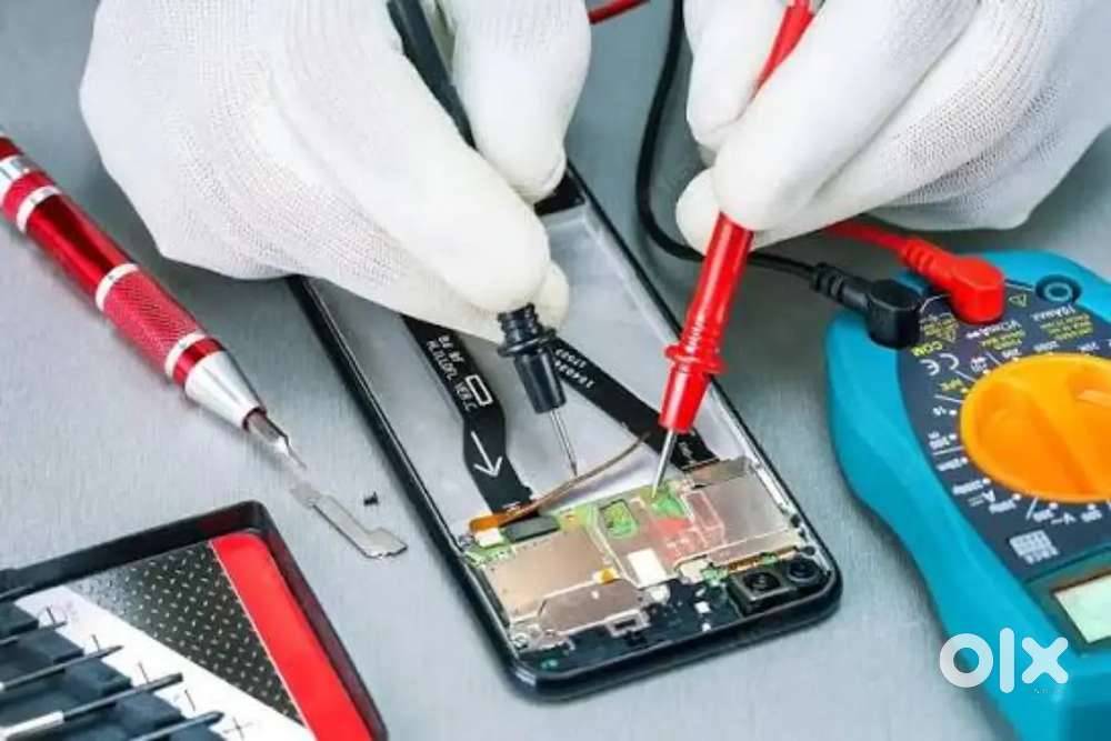Mobile repairing k liye  experience banda chaiye e