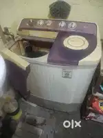 6yr old semi automatic washing machine