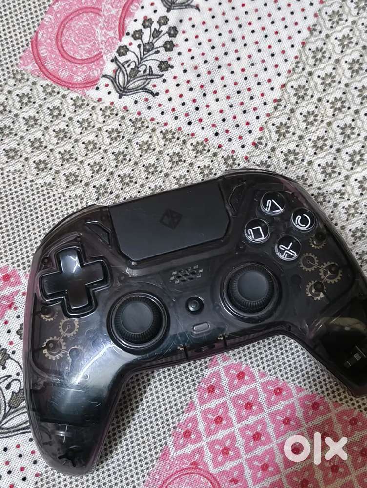 Cosmic Byte Quantum gaming controller/game pad