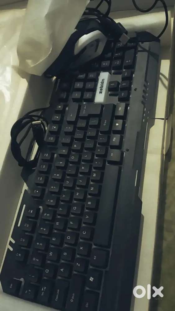 Gaming keyboard RGB light one week old