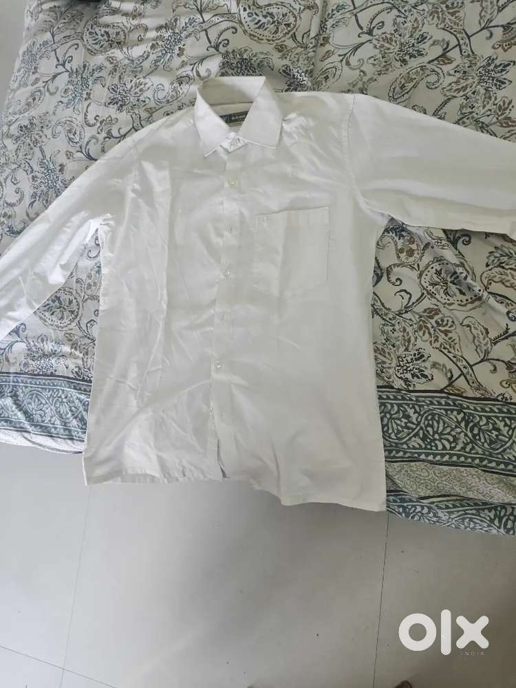 Pure 100% cotton white full sleeve shirt.