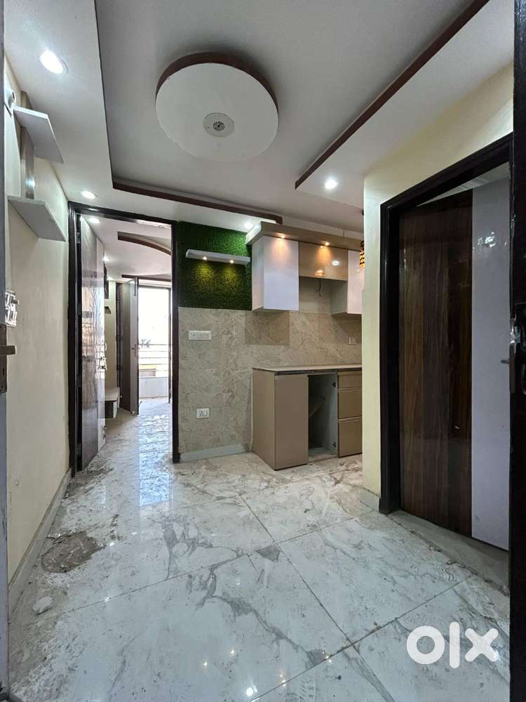 2BHK Front Side With Balcony Affordable Flat in Uttam Nagar Registry