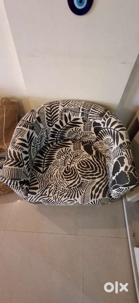 Sofa chairs = very good condition
