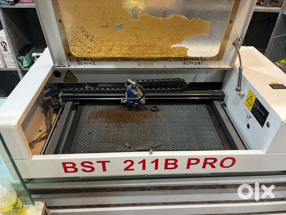 BST 211B PRO MAX 50W CO2 LASER CUTTING MACHINE (CUTTING SIZE-450*300MM