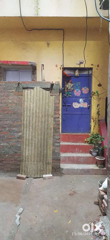 Room for rent aminabad