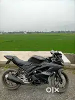 Yamaha R15 V3 black colour, modal 2024,6500km only