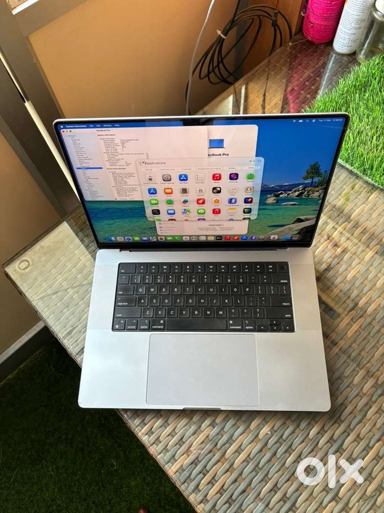 Apple Macbook M1 max 64gb ram 1tbssd 16inch a2485 cycle count less