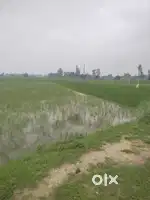Satrikh chinnhet road se lag huwa plot hai lene ke liye sampark kare i