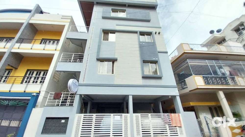 2 BHK North-Facing Semi-Furnished Builder Floor for Lease