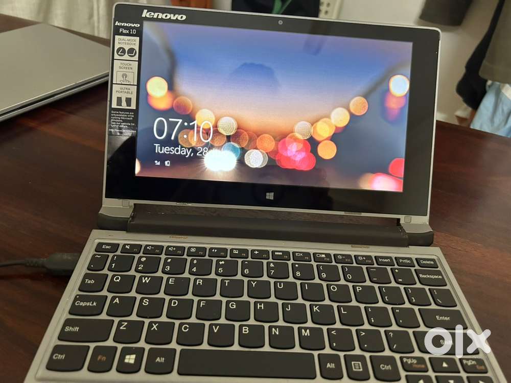 Lenovo flex dual mode touch screen 4gb /320