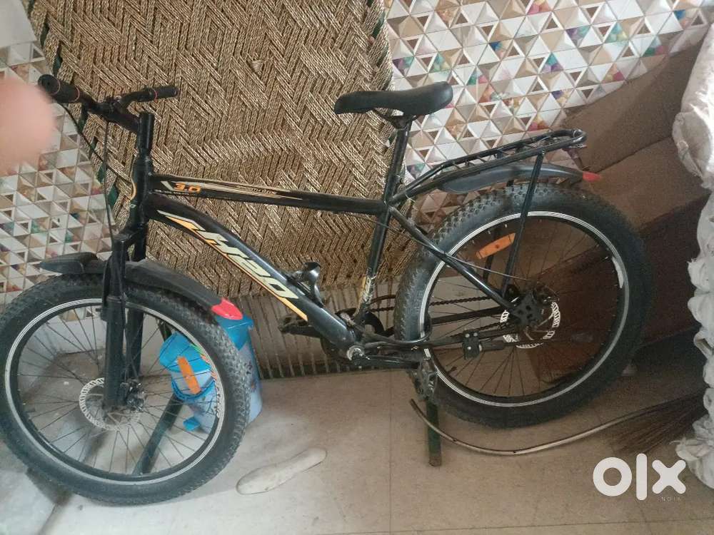 H20 cycle double disk brake single speed 2 month old