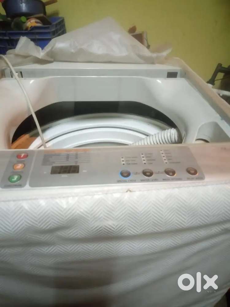 Whirlpool 2/1 year old nice machine