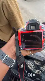 Dslr camra canon 1300D