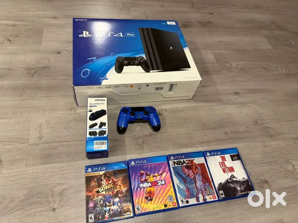 Sony PlayStation 4 Pro Bundle 1TB 2 Controllers & 4 Games