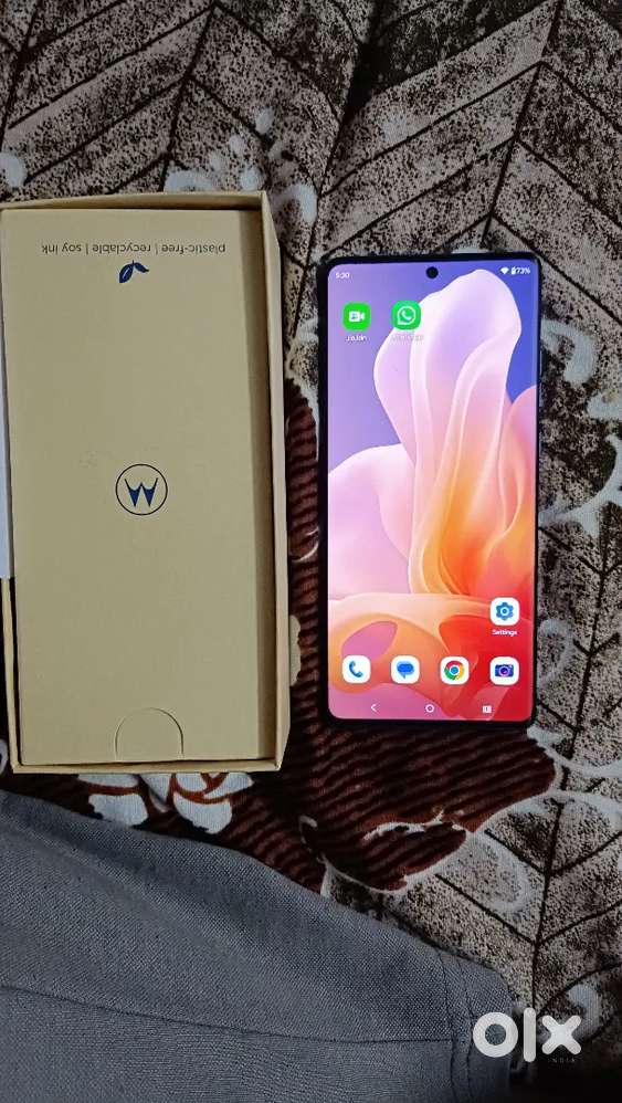 Motorola Moto G 85 only 5 months old 5G mobile