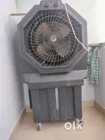 Big sizePlastic Cooler 5 month old