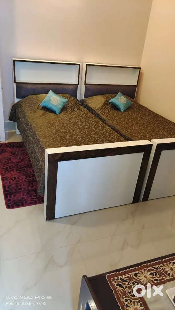 4bhk fully furnished Guest house