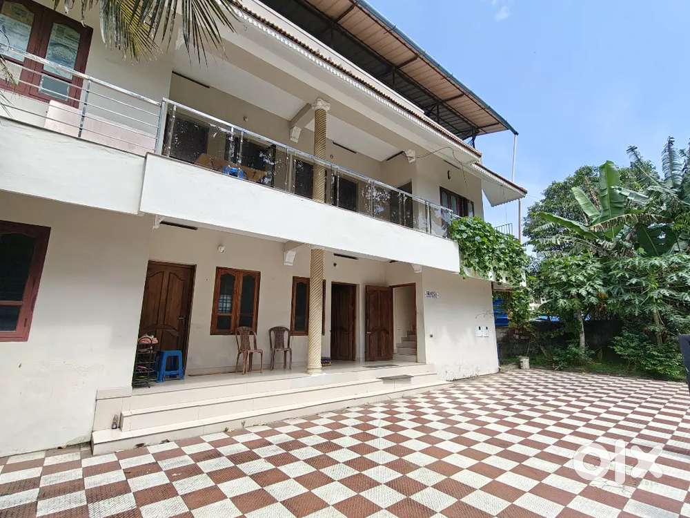 LADIES PG AVAILABLE IN TRIVANDRUM