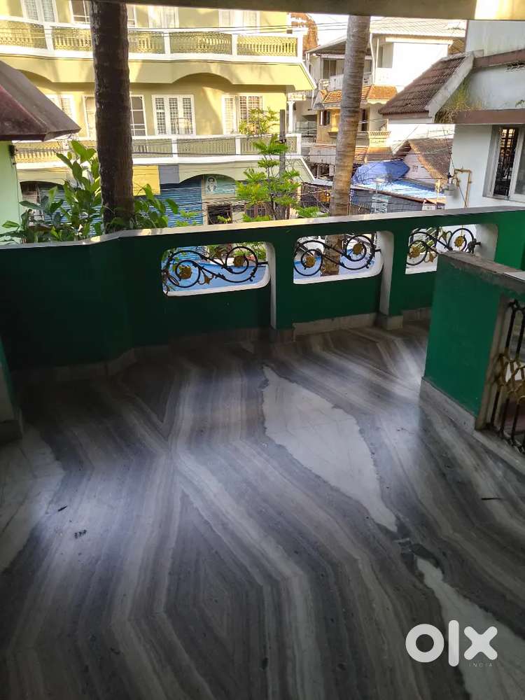 2 BHK FIRST FLOOR HOUSE FAMILY THAMMANAM nr ST. JUDE CHURCH