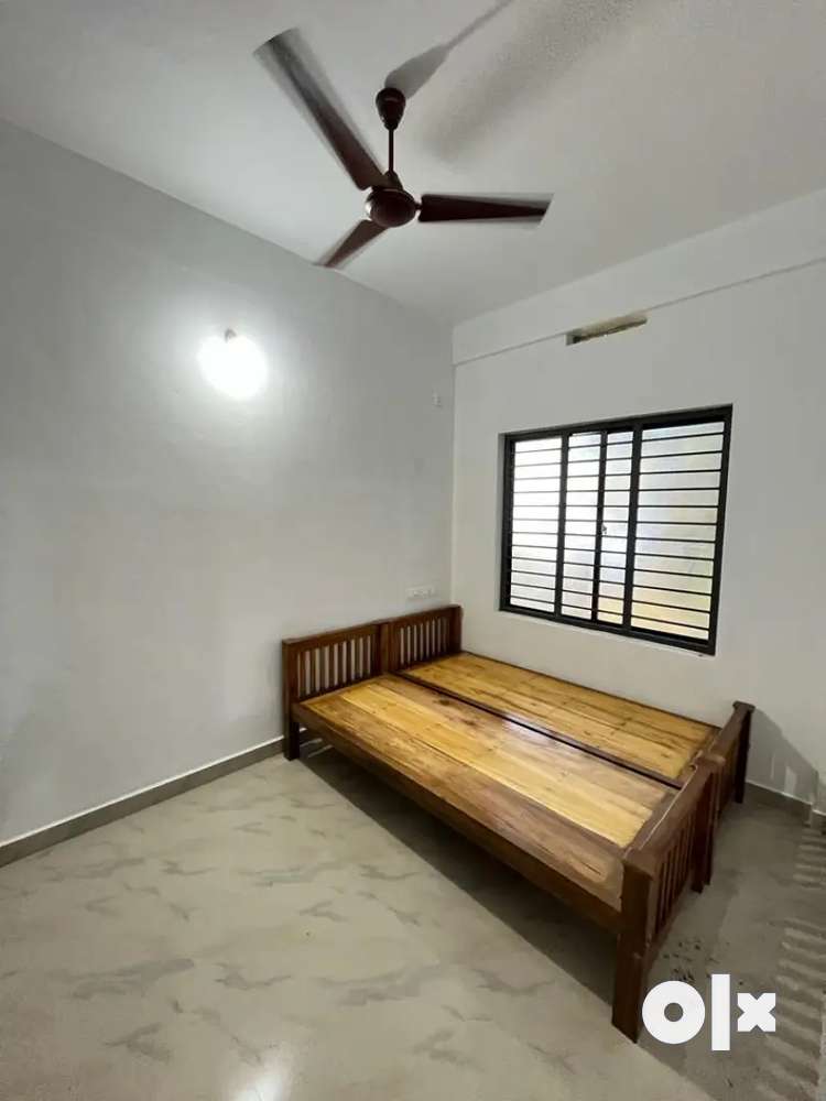 Semi furnished single room for rent near infopark