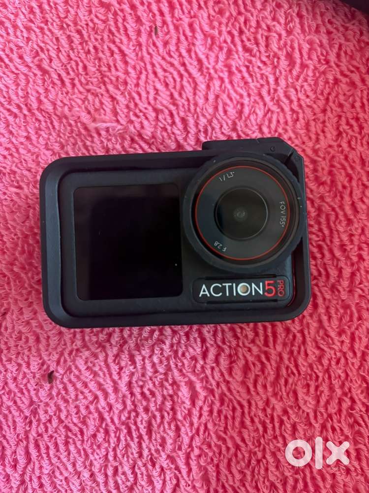 DJI Osmo Action 5 Pro Adventure Combo