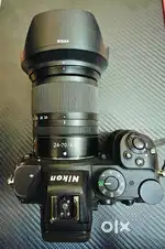 Nikon z5 kit lens 24/70 Mm