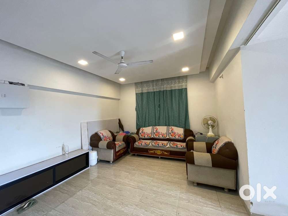 2BHK flat (Only for GIRLS)
