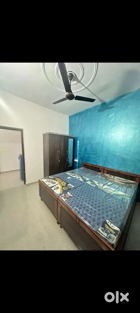 Rooms for girls in kharar