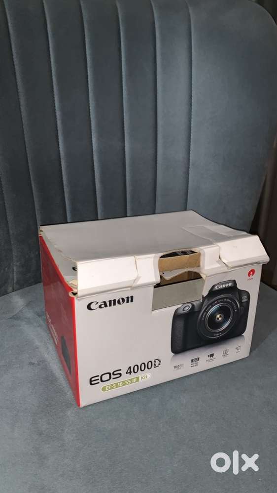 Canon camera EOS4 4000D