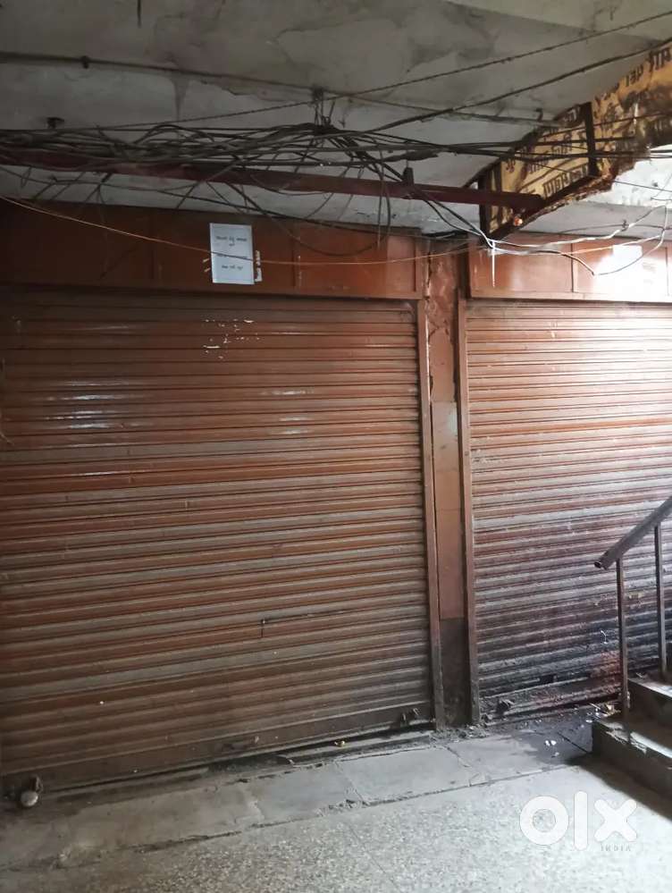 Main Lucknow Kanpur road