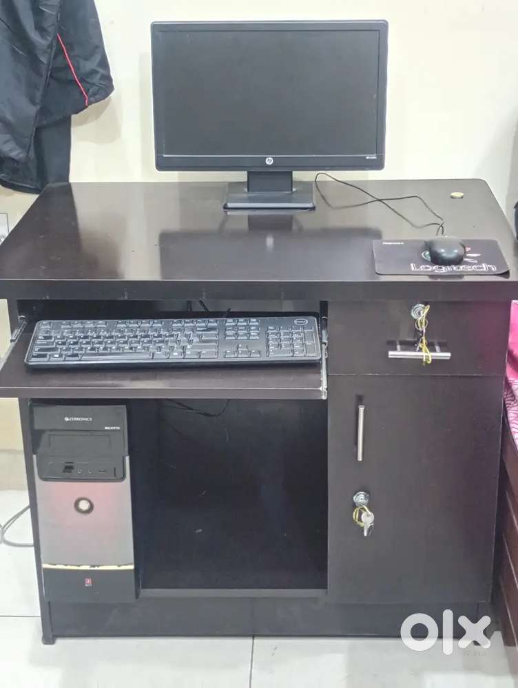 Desktop Computer in Excellent Condition – Ready to Use