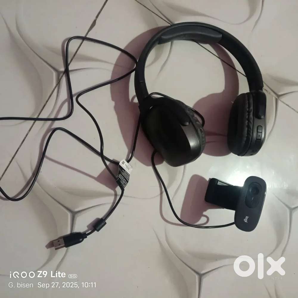 Brand new computer + webcam + hadphone+wifi+ bt device