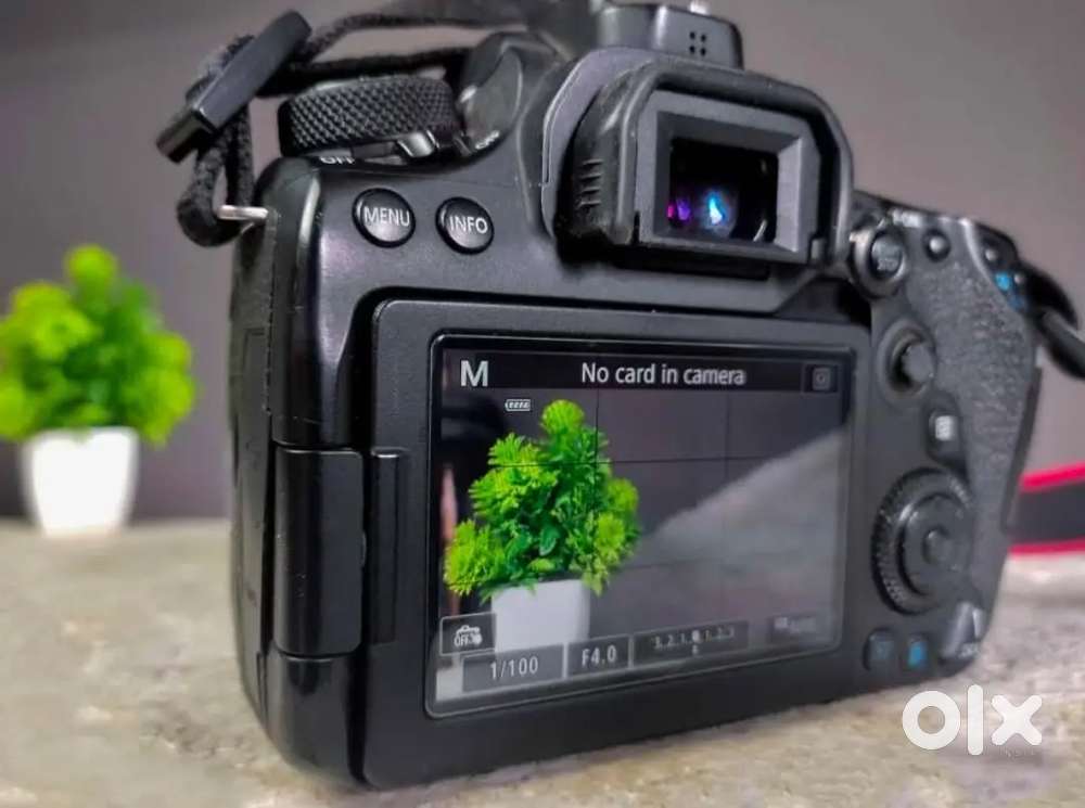 Canon EOS 90D
