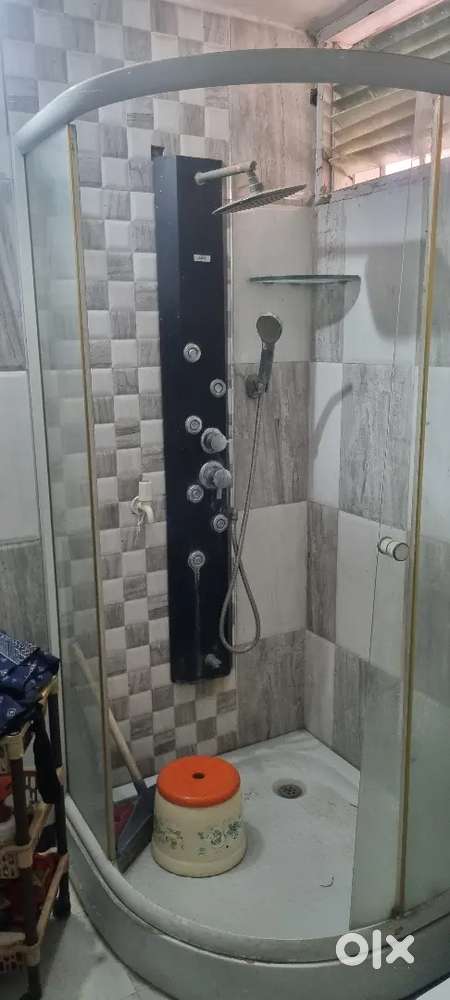 Washroom cabin