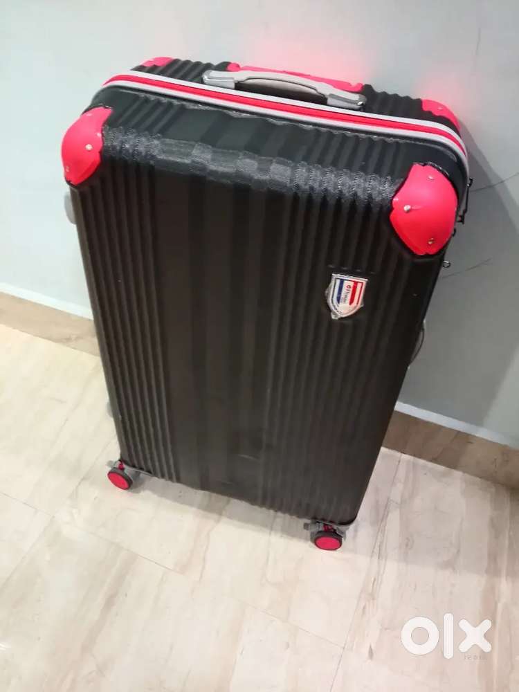 Luggage suitcase
