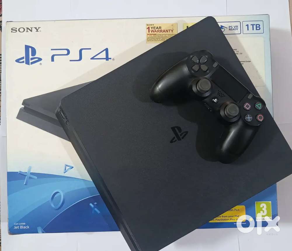 PS4 SLIM 1 TB WITH UNCHARTED 4