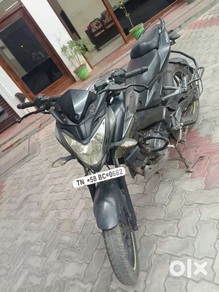 BAJAJ NS160